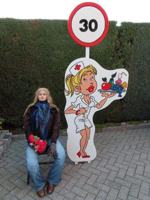 30 Verjaardag, Verzorgende, verpleegster set 3 deel uniek!, Hobby en Vrije tijd, Feestartikelen, Nieuw, Feestartikel, Overige
