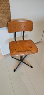 Vintage schoolstoeltje kleuterstoeltje, Kinderen en Baby's, Kinderkamer | Tafels en Stoelen, Ophalen, Gebruikt, Stoel(en)