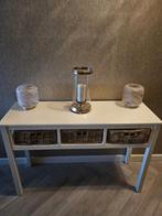 Side table wit met manden. Afmeting 40 br. 80 cm hoog.lengte, Ophalen, Zo goed als nieuw, 25 tot 50 cm, Rechthoekig