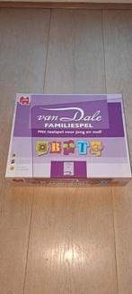 Van Dale familiespel taalspel woordenspel, Ophalen of Verzenden, Zo goed als nieuw