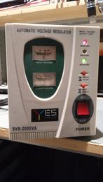 Automatische Spannning stabilisator 2000w / Made in Germany, Ophalen of Verzenden, Overige typen