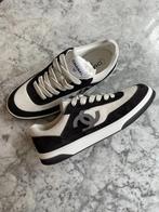 Chanel velvet schoenen sneakers shoes, Ophalen of Verzenden, Rood, 30 cm of meer