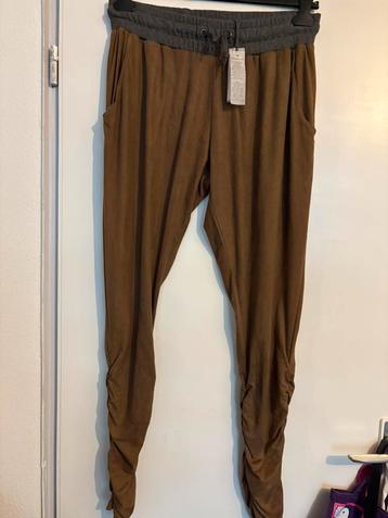 Suède look legging, nieuw, maat L beschikbaar voor biedingen
