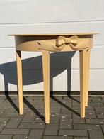 Vintage halfrond houten tafeltje met strik, Ophalen, Gebruikt, 75 cm of meer, Overige vormen