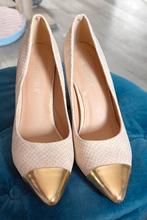 Mooie beige pumps Coco perla maat 41, Kleding | Dames, Schoenen, Ophalen of Verzenden, Zo goed als nieuw, Beige