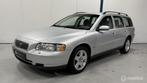 Volvo V70 2.4 Kinetic AUTOMAAT / YOUNGTIMER, Auto's, Volvo, 2435 cc, Zilver of Grijs, 5 cilinders, 5 stoelen