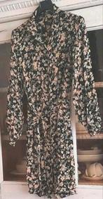 Leuk zwart gebloemd crêpe jurkje van Pieces XL 42-44, Verzenden, Zwart, Maat 42/44 (L), Zo goed als nieuw