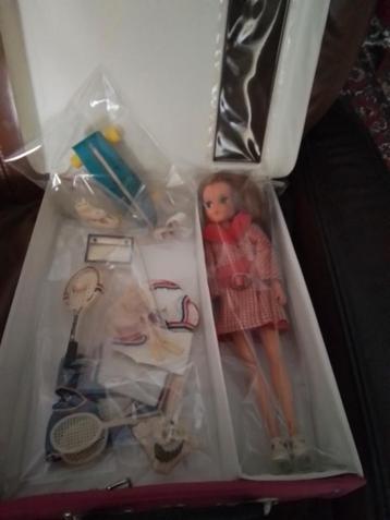 Div Barbie&Sindy accessories uit de jaren 1960/70 beschikbaar voor biedingen