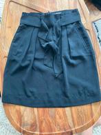 H&M zwart rokje knielengte maat 36 hoge taille, H&M, Zwart, Ophalen of Verzenden, Zo goed als nieuw