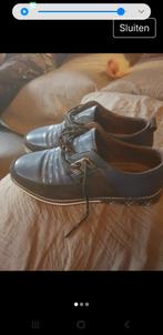 Herenschoenen, Ophalen of Verzenden, Zo goed als nieuw, Sneakers of Gympen