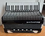 Mooie Delicia accordeon 4 korig 120 bas izgs, Muziek en Instrumenten, Accordeons, Gebruikt, Toetsaccordeon, 120-bas, Met riemen