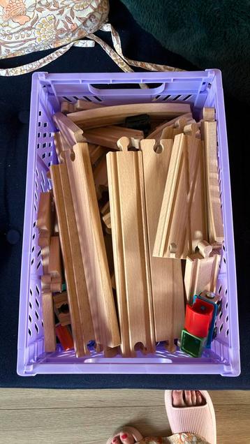Ikea houten treinbaan met treintjes beschikbaar voor biedingen
