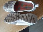 Skechers instappers, Skechers, Ophalen of Verzenden, Zo goed als nieuw, Wit