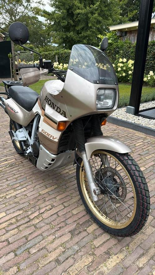 Transalp, uniek veel vernieuwd en gepoedercoat, lage km!!, Motoren, Motoren | Honda, Particulier, Toermotor, meer dan 35 kW, 2 cilinders