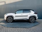Toyota Yaris Cross 1.5 Hybrid Executive Bi-Tone | Head Up |, Auto's, Automaat, 12 maanden, Gebruikt, Wit