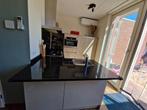 Moderne u keuken met kastenwand, Huis en Inrichting, Keuken | Complete keukens, Ophalen