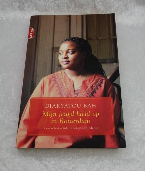 Mijn jeugd hield op in Rotterdam Diaryatou Bah  Een schokken, Boeken, Overige Boeken, Gelezen, Ophalen of Verzenden