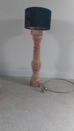 Schemerlamp oud hout met zwarte kap, Huis en Inrichting, Lampen | Tafellampen, Ophalen of Verzenden, Gebruikt