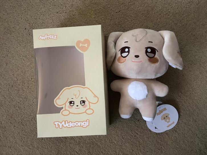 Ateez Tyudeongi plush officieel Aniteez Yunho, Verzamelen, Muziek, Artiesten en Beroemdheden, Zo goed als nieuw, Foto of Kaart