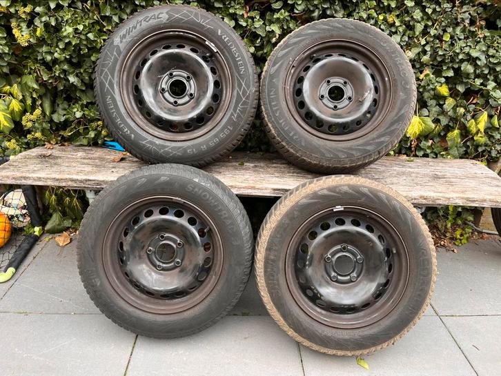 Winterbanden op stalen velgen 5x114.3 oa renault, Auto-onderdelen, Banden en Velgen, Banden en Velgen, Winterbanden, 15 inch, 195 mm