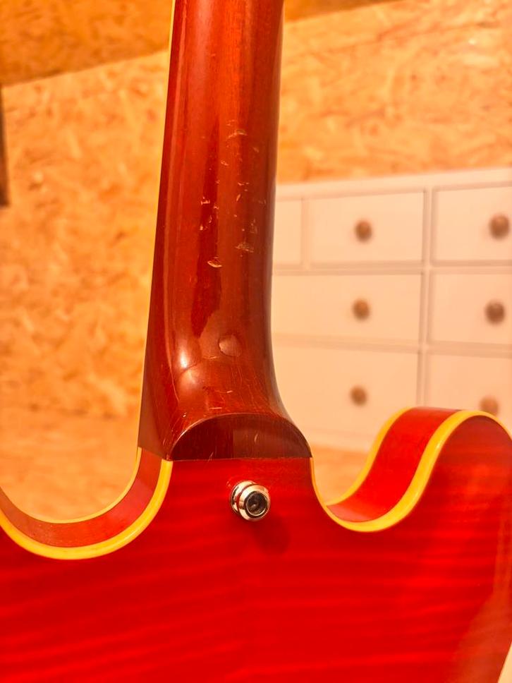 Stafford RSA -335 (made in japan), Muziek en Instrumenten, Snaarinstrumenten | Gitaren | Elektrisch, Gebruikt, Semi-solid body