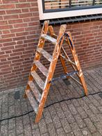 Kleine trap, gebruikt door schilder, Doe-het-zelf en Verbouw, Ladders en Trappen, Ophalen of Verzenden, Zo goed als nieuw, Minder dan 2 meter