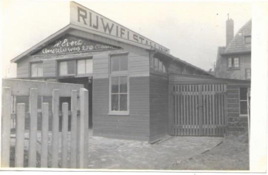 AMSTERDAM Rijwielstalling W. Everts Amstelv.weg 270??, Verzamelen, Ansichtkaarten | Nederland, Ongelopen, Noord-Holland, 1920 tot 1940