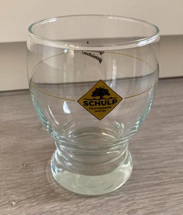 Schulp sap glas beschikbaar voor biedingen