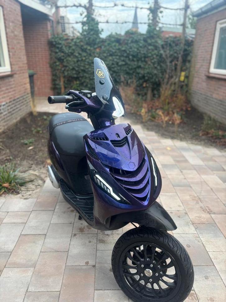 Piaggio zip 70cc, Fietsen en Brommers, Scooters | Piaggio, Nieuw, Zip, Maximaal 45 km/u, Tweetakt, Ophalen