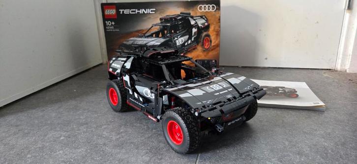 LEGO Technic 42160 Audi RS Q e-tron, Kinderen en Baby's, Speelgoed | Duplo en Lego, Zo goed als nieuw, Lego, Complete set, Ophalen of Verzenden