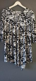 Magna lang tuniek maat 44-46, Kleding | Dames, Blouses en Tunieken, Ophalen of Verzenden, Zo goed als nieuw, Maat 42/44 (L), Zwart