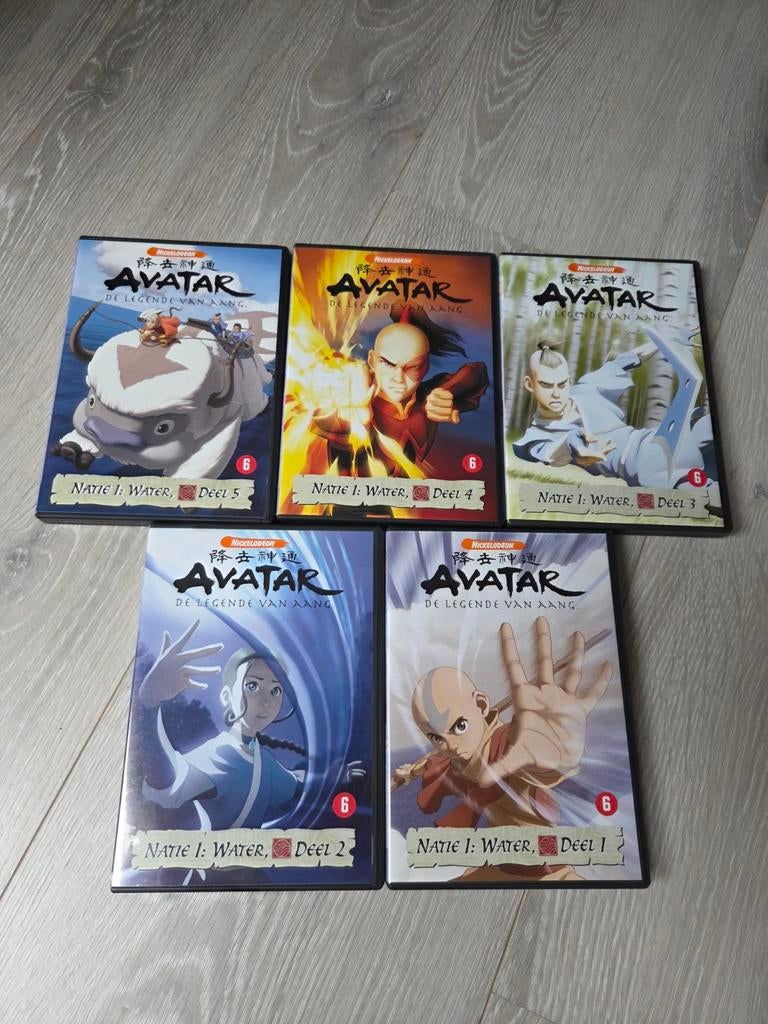 Avatar - Natie Water - Compleet 1 tm 5, Alle leeftijden, Ophalen of Verzenden, Zo goed als nieuw, Anime (Japans)