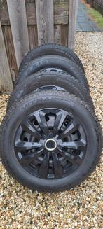 Winterbanden 185/65 R15 met velg en wieldoppen, Auto-onderdelen, Banden en Velgen, Gebruikt, 15 inch, Banden en Velgen, Personenwagen