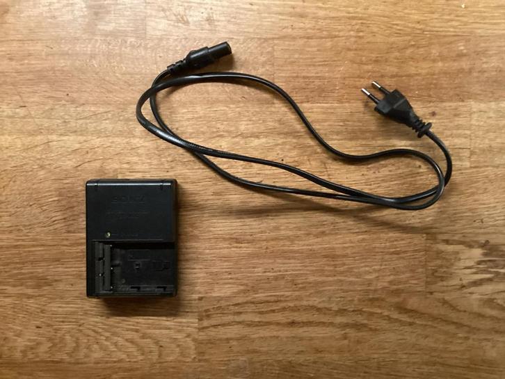 Sony Alpha 200 DSLR + Extra's, Audio, Tv en Foto, Fotocamera's Digitaal, Gebruikt, Ophalen of Verzenden