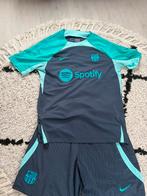 Barcelona pakje, Sport en Fitness, Voetbal, Maat M, Verzenden, Zo goed als nieuw, Trainingspak