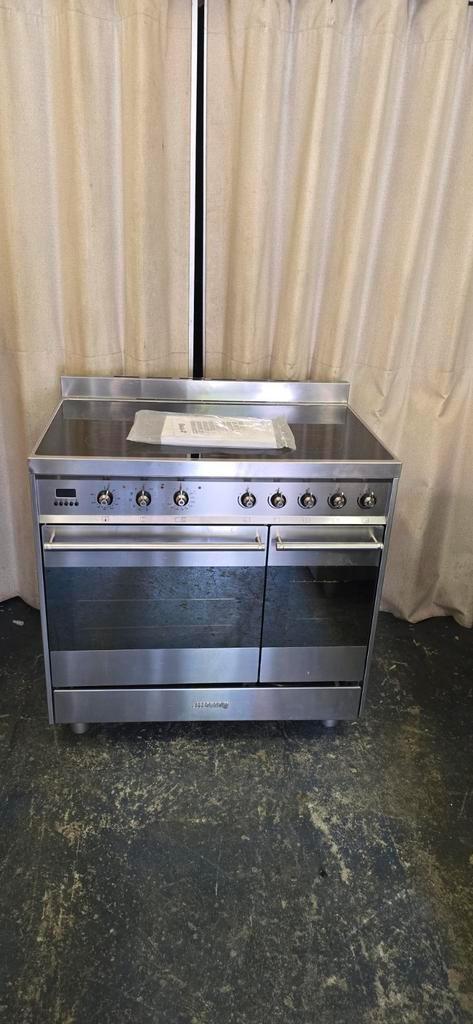 Luxe Smeg inductiefornuis 90 cm dubbele oven., Witgoed en Apparatuur, Fornuizen, Zo goed als nieuw, Vrijstaand, Elektrisch, 5 kookzones of meer