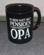 Koffiemok - Ik ben niet met pensioen, ik ben professioneel, Ophalen of Verzenden, Nieuw