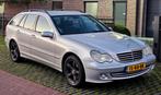 Mercedes-Benz C-Klasse C180 Kompressor Nieuwe APK Youngtimer, Auto's, Achterwielaandrijving, 74 €/maand, Zwart, 1435 kg