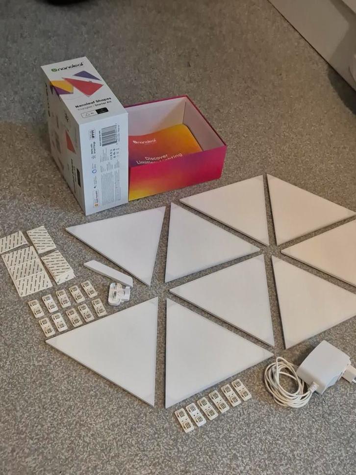 Nanoleaf Shapes Triangles Starter Kit - 9 panelen, Huis en Inrichting, Lampen | Hanglampen, Zo goed als nieuw, Ophalen of Verzenden