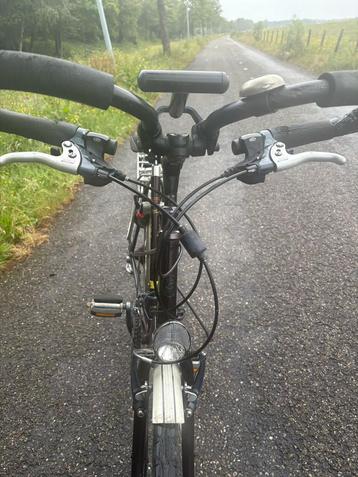 Nette sportfiets beschikbaar voor biedingen