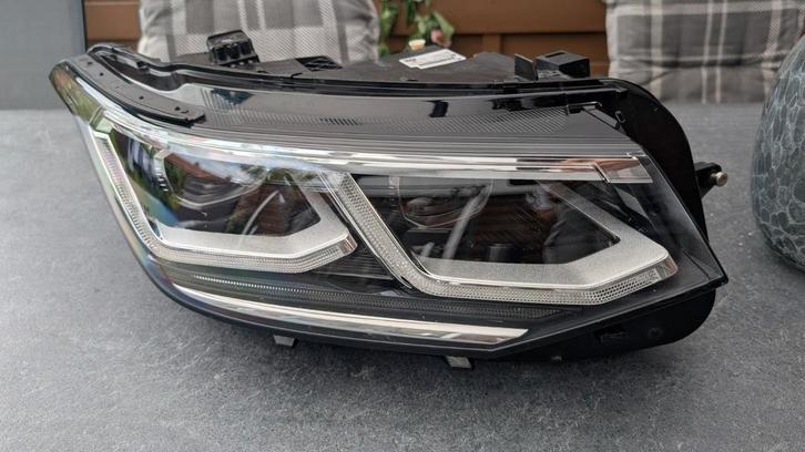 Volkswagen Tiguan AllSpace II 2024 5NN941082D Links voor, Auto-onderdelen, Verlichting, Volkswagen, Gebruikt, Ophalen of Verzenden