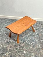Vintage Brutalistische Boomstam bijzettafel, Ophalen of Verzenden, Rechthoekig, Hout, Minder dan 55 cm