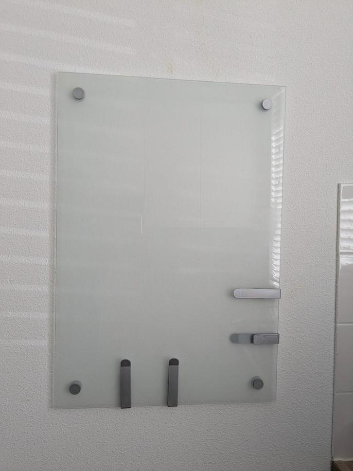 Ikea KLUDD whiteboard van glas, Huis en Inrichting, Woonaccessoires | Memoborden, Zo goed als nieuw, Overige typen, Ophalen