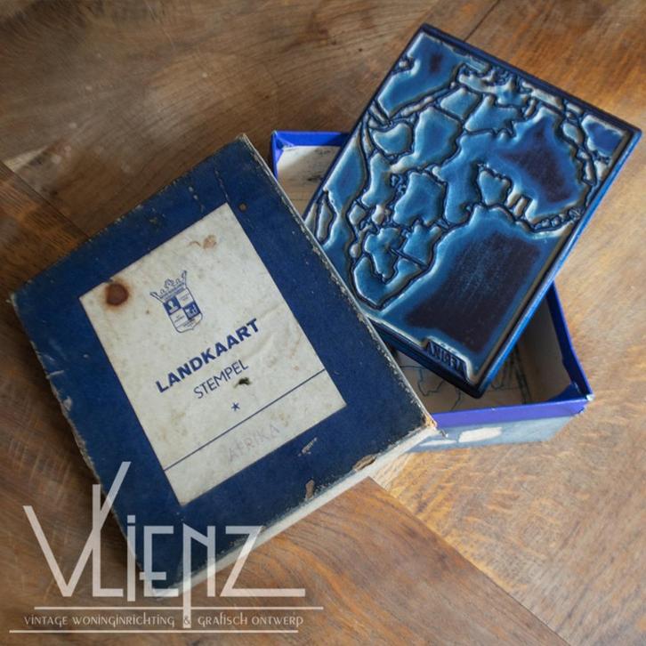 Vintage, retro schoolstempel landkaart stempel Afrika, Hobby en Vrije tijd, Stempelen, Gebruikt, Overige typen, Ophalen of Verzenden