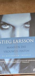 DE MILLENIUM TRILOGIE Stieg Larsson, Ophalen of Verzenden, Gelezen, Nederland