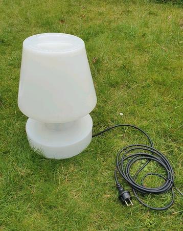 Bloom lamp, wit, met snoer. Voor buiten en binnen  beschikbaar voor biedingen
