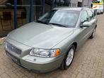 Volvo V70 2.4 Kinetic 170PK Youngtimer 93.000KM!, Gebruikt, Zwart, Leder en Stof, 170 pk