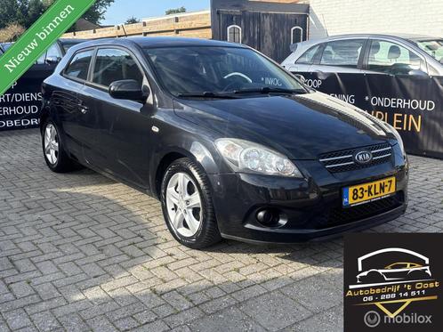 Kia pro_cee'd 1.6 CRDi X-ecutive prijs export, LEES TEKST !, Auto's, Kia, Bedrijf, Te koop, (Pro) Cee d, ABS, Airbags, Airconditioning