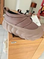 NIEUW Crocs Overpuff Truffle maat 37 / 38, Bruin, Nieuw, Ophalen of Verzenden, Sneakers of Gympen