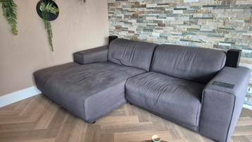 Gratis. Bankstel met fauteuil 